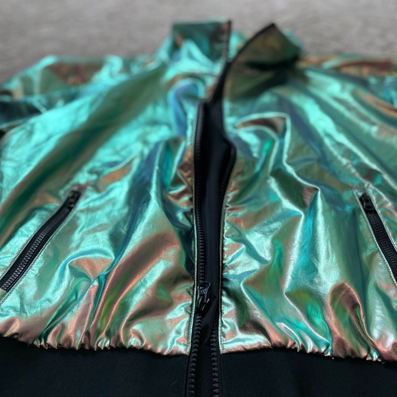 Holographic jacket - Picture 2 of 3